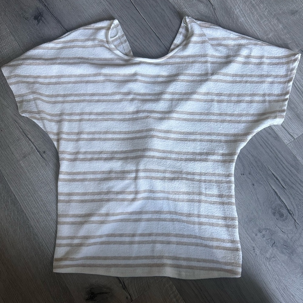 Altar'd state top- size small (EUC)